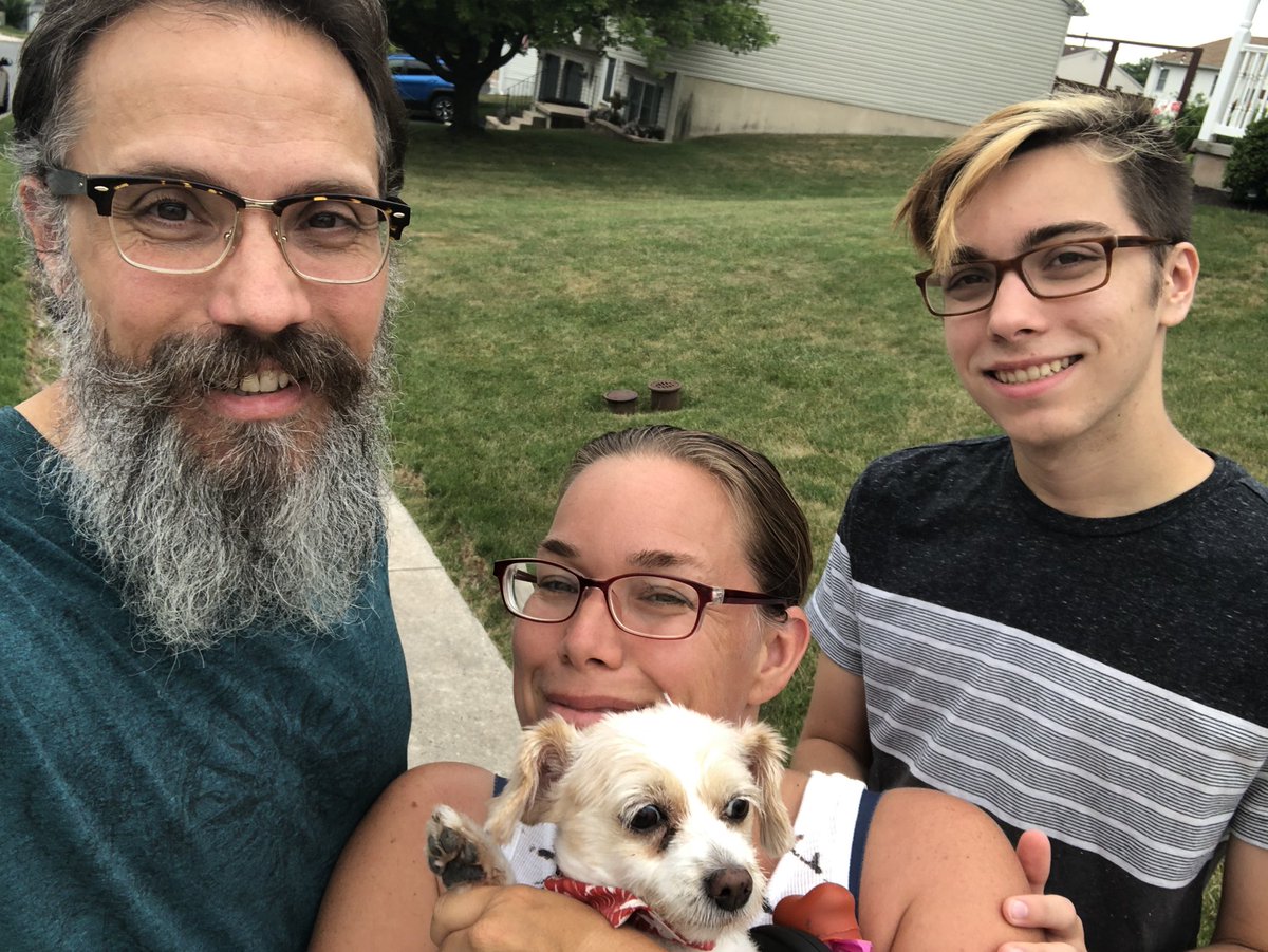 gir_tacos_doom's tweet photo. Walked a mile today for #CapgeminiCares @CapgeminiNA to support #FeedingAmerica. Also... #WizardBeard ๐ง๐ปโโ๏ธ๐ https://t.co/K9RSRACJ2w