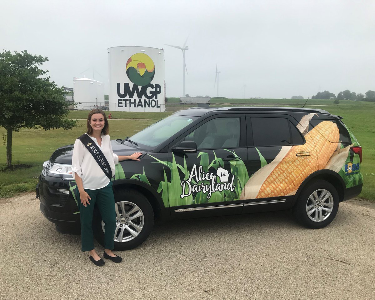 Alice_Dairyland's tweet photo. I toured the United Wisconsin Grain Producer ethanol production facility in Friesland, WI.🌽
#DYK YEAST plays a major role in the creation of ethanol? Afterwards the spent yeast is high in protein and can be used in livestock feed or pet food. 🐶
#uwgpethanol #wicorn https://t.co/fDXKxDuhSG