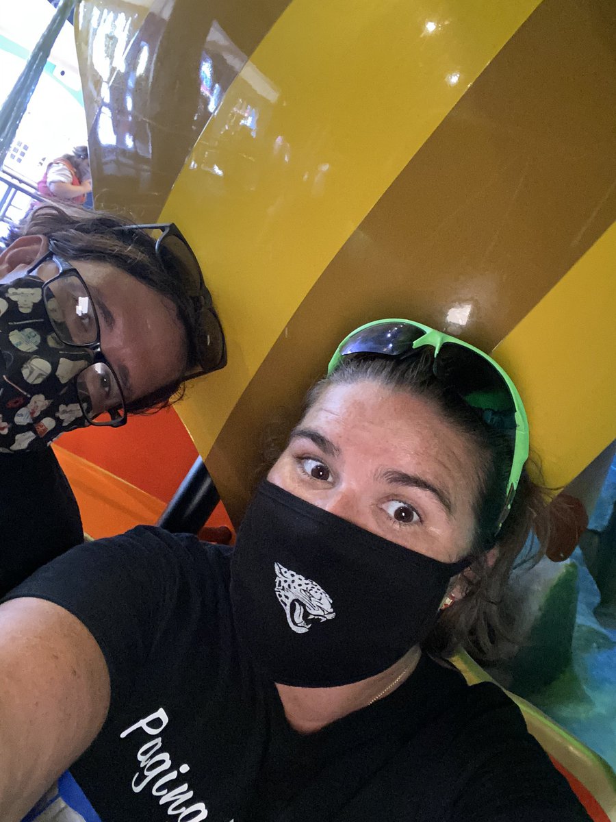 KleighM84's tweet photo. 23. Well, when you think you’re just going on a ship.. but nope. Pixie dust and you are in the air!!! #itflys #idontwannagrowup #isthisneverland https://t.co/Uf2BWgf01D