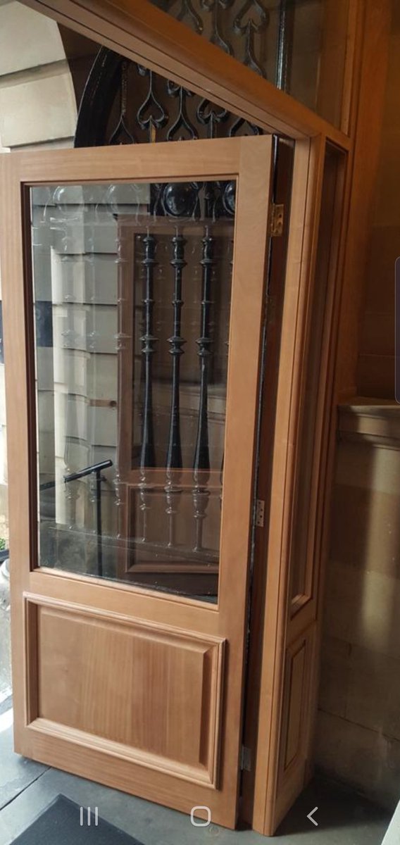 Richmond hotel bespoke entrance door &amp; frame
Recently installed by 1 of our highly skilled teams, 
Dont hesitate to contact us for details or any enquiries 
Peter@pjbjoinerycontractors.co.uk 
Marc@pjbjoinerycontractors.co.uk 
No job to big or small 
#Joinery