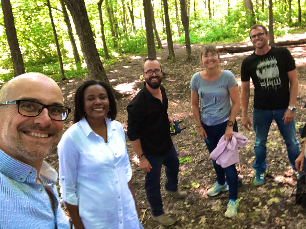 Andy Gonzalez (@bio_diverse) on Twitter photo Buzzing after spending the afternoon with host <a href="/SYLubin/">Suze Youance</a> and the 🎥 crew <a href="/savoir_media/">Savoir média</a> to talk about the importance of #biodiversity in our lives. #scicomm Buzzing after spending the afternoon with host <a href="/SYLubin/">Suze Youance</a> and the 🎥 crew <a href="/savoir_media/">Savoir média</a> to talk about the importance of #biodiversity in our lives. #scicomm