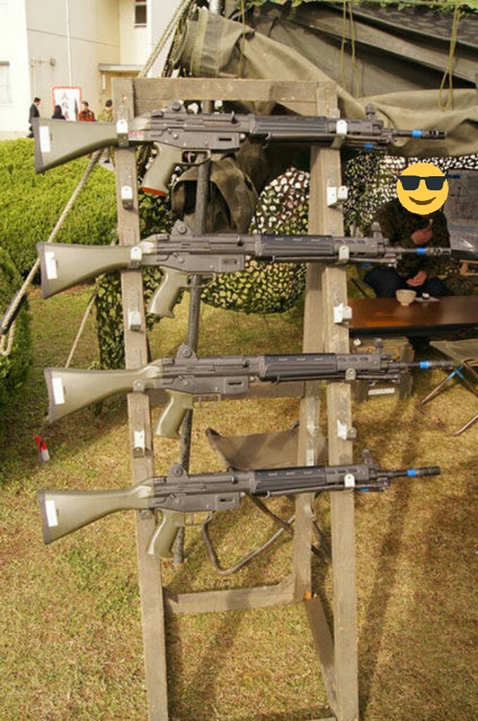 1日1陸上自衛隊 個人的にかなりのレア珍展示。 89式小銃「閉所戦闘訓練