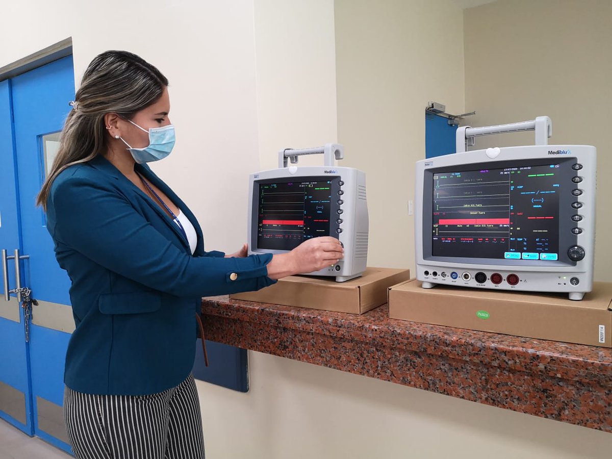HGMonteSinai's tweet photo. Gracias al aporte solidario de la Fundación Italiana @MEDUonlus, el @HGMonteSinai recibió 6 monitores multiparámetros de signos vitales y prendas de protección personal. Estos insumos y equipamiento serán destinados a la atención de pacientes de #Covid_19. #AEcuadorLoSacamosTodos https://t.co/TKNwdvMhNN