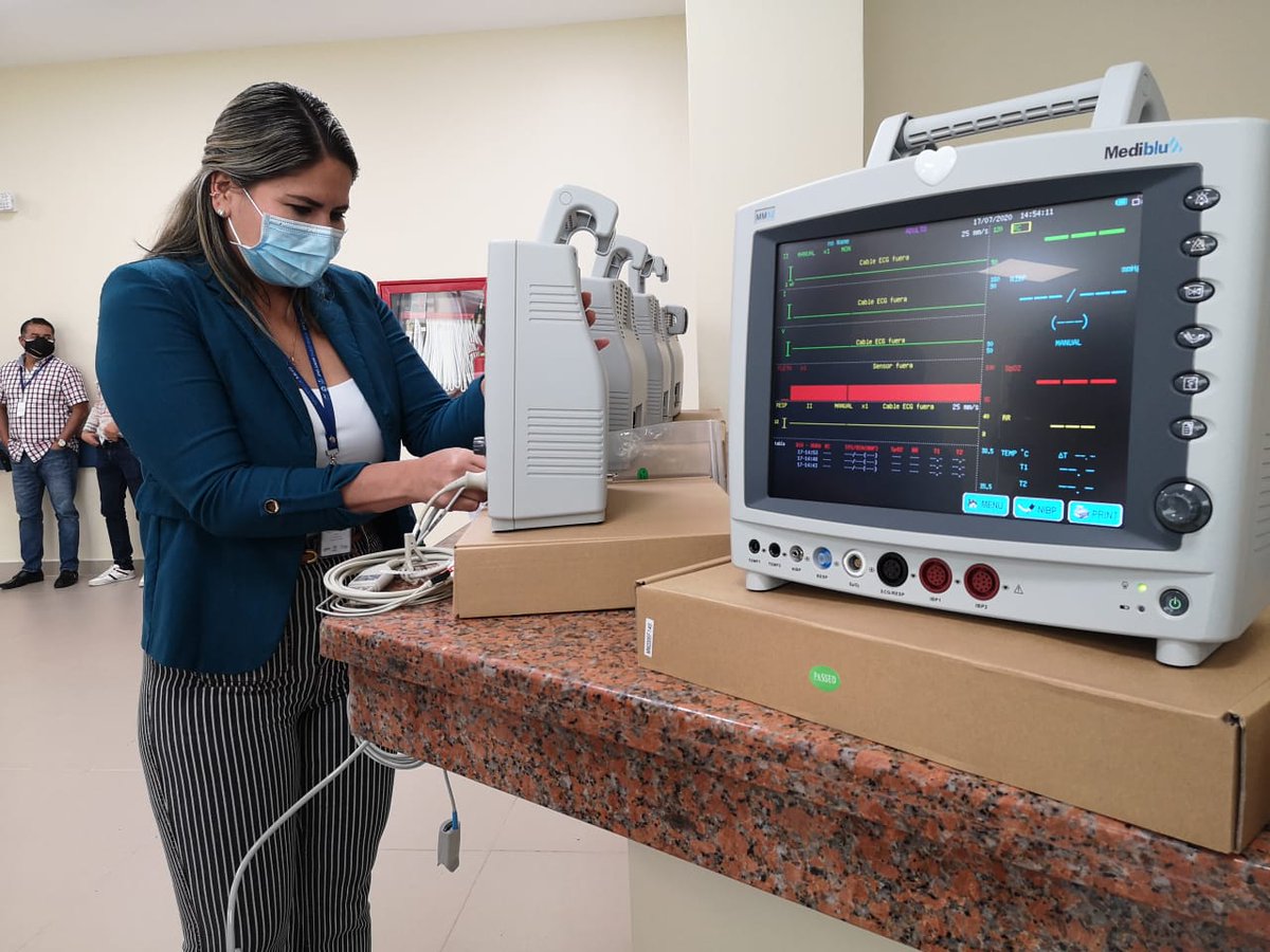 HGMonteSinai's tweet photo. Gracias al aporte solidario de la Fundación Italiana @MEDUonlus, el @HGMonteSinai recibió 6 monitores multiparámetros de signos vitales y prendas de protección personal. Estos insumos y equipamiento serán destinados a la atención de pacientes de #Covid_19. #AEcuadorLoSacamosTodos https://t.co/TKNwdvMhNN