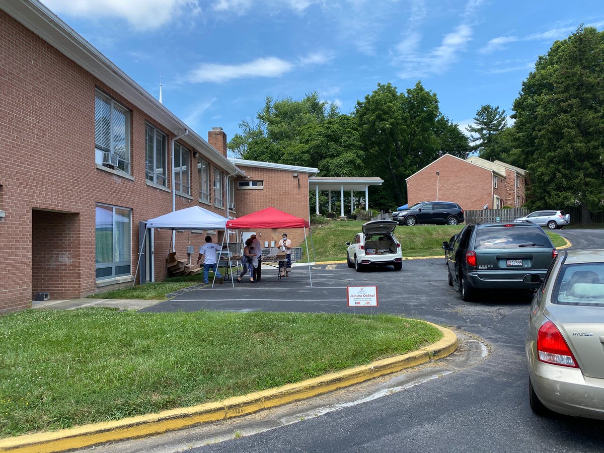 silverspringag's tweet photo. At today’s food distribution an unemployed woman thanked us for  the boxes of produce, baked goods, milk, paper products and more she has received each week during the shutdown. It’s been exciting to be able to help meet needs in our community. https://t.co/0QTS0aeeQf