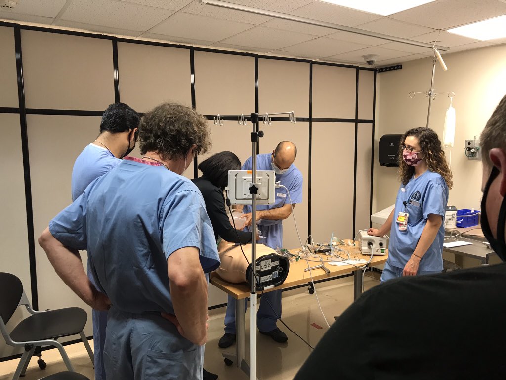 UHcleENT's tweet photo. Thatโs a wrap for our #residENT #ENTBootcamp! Keep a look out for our #ENTerns and #ENTwos and their new found knowledge! #yougotthis #ENTsurgery https://t.co/LnwZXuQwPj