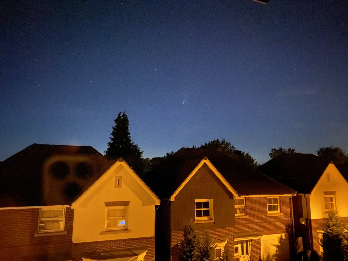 AlanRedpath's tweet image. #NeowiseComet #NEOWISE #iPhone11ProMax @VirtualAstro