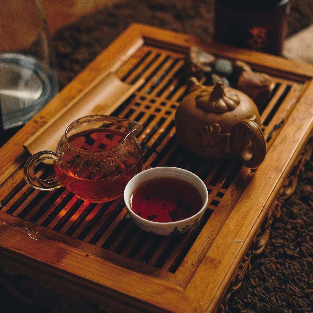 Happy Friday! If you are looking something to do this weekend, go enjoy a cup of your favorite tea! We prefer Black Tea, generally yields a bolder flavor. Now save 20% off for select tea with code: SUMMER. Details at #winghopfung #tea#blacktea#tealover#teasale#organictea#teadrink