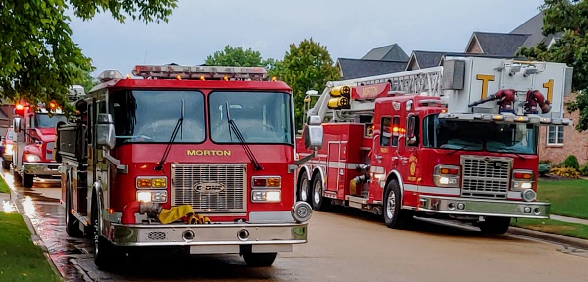 ffshifflett's tweet image. Sapphire Point #fire in Morton Illinois #ilfire #morton #mortonfire