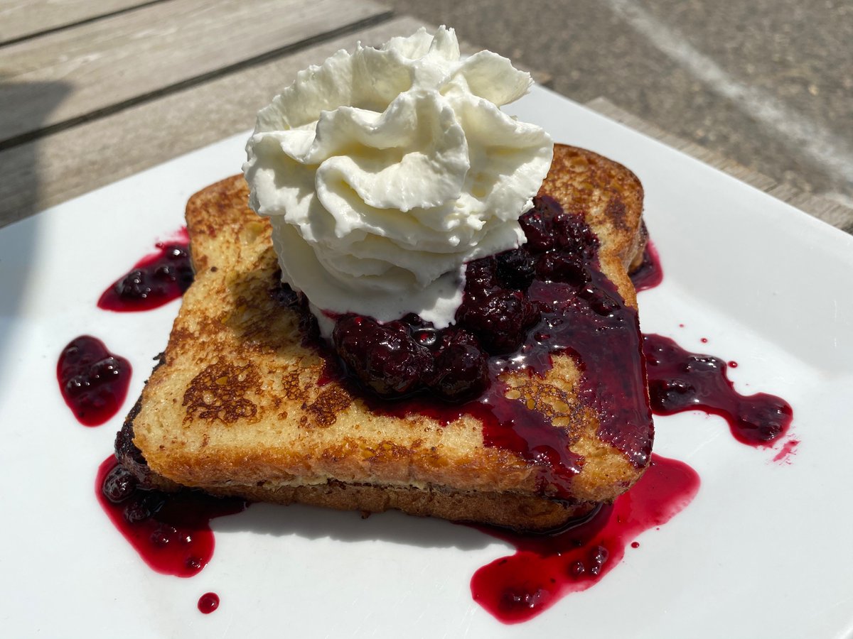 JeffDeBo1's tweet photo. We should have been cycling in France today raising money for @JDRFUK, but ... instead I biked to the Bleu Dog Cafe for French Toast.  Please support my #JDRFMyRideMyStory fundraising https://t.co/BzXi3smZ7k
#cycletocure https://t.co/INhGZ0INnQ