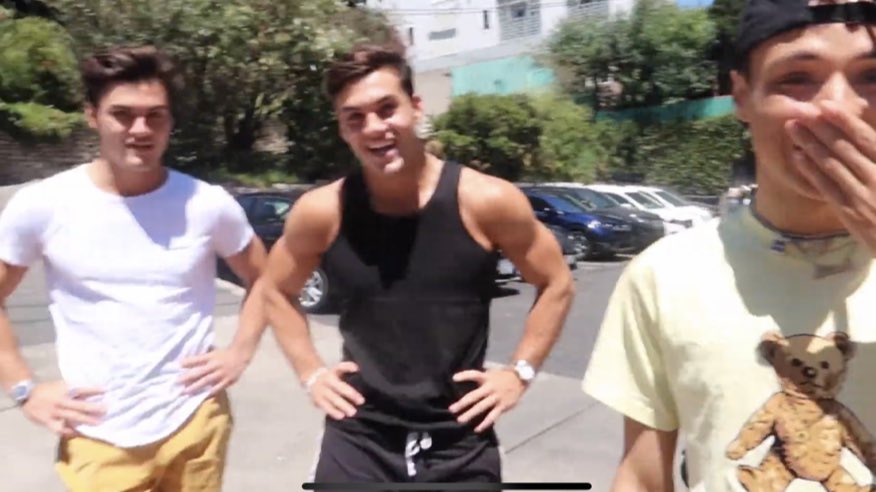 EthanDolan's tweet photo. @larrayxo HaCkEd https://t.co/eIVo3WXsOL