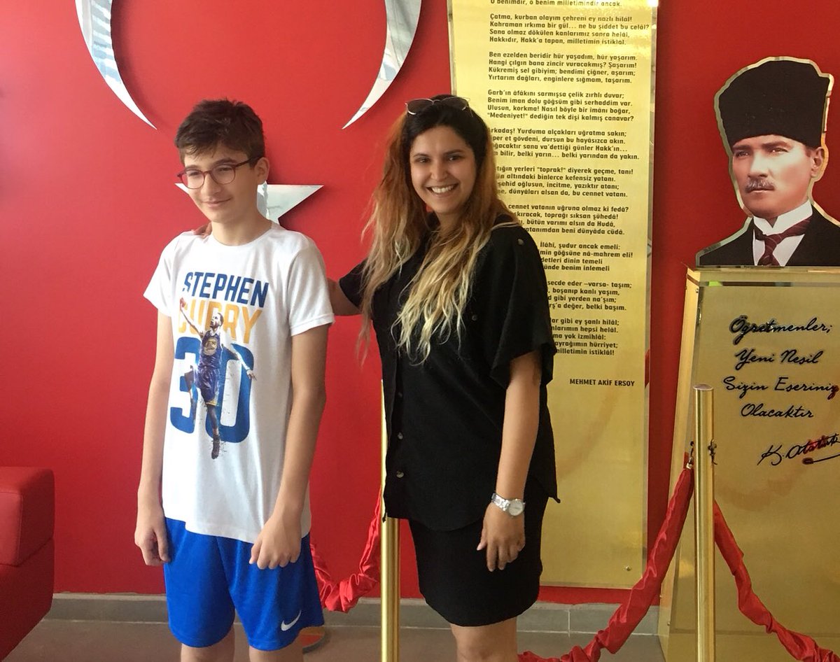 Yalova Şampiyonu İL BİRİNCİSİ RAMAZAN ARDA  4 yılım#8.Sınıfta Okulumuz öğretmenlerimiz nasıl büyük emek verdi sana ve diğer YALOVA ŞAMPİYONLARINA. O bir Türkçe sorusunu önce doğru yapıp sonra değiştirmek nedir🙄😂#UZMANLAR KOLEJİ