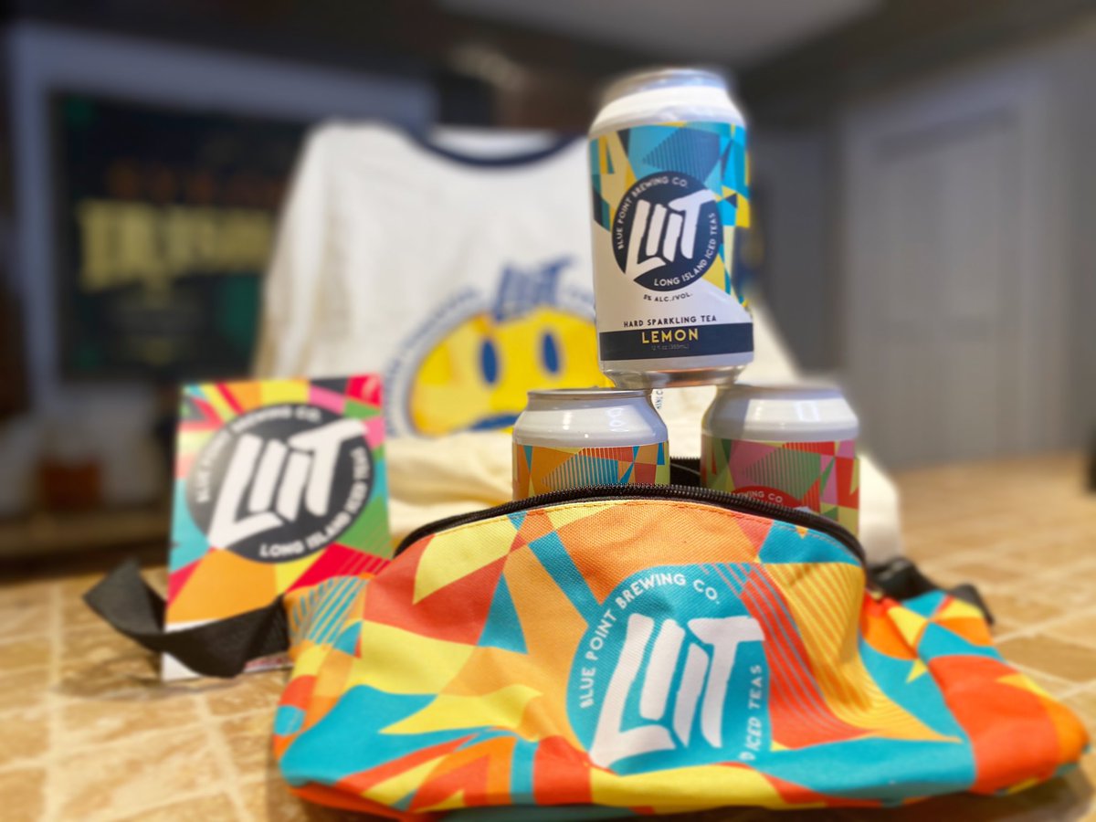 SykeOnAir's tweet photo. BEST PIECE OF MAIL EVER! Thank you to my @BluePointBrewer fam for sending me this awesome LIIT care package, stocked with a Marooned Clothing LIIT t-shirt and a #LIIT fanny pack stuffed with 3 Blue Point Long Island Iced Teas! ☀️🔥‼️ https://t.co/7nZD5mbuKe