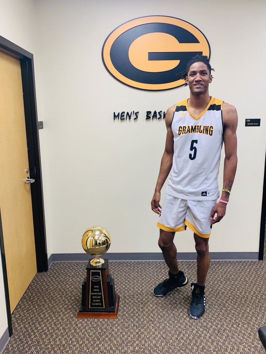 gsutigers_mbb's tweet photo. Making it official. 🖊 #GramFam help us all in welcoming Top 100 JUCO player Reyhan Cobb to the G! #EverydayMatters #TheGrind #ItsOnlyOneG #GramFam @ReyhanCobb https://t.co/1a4MJzMQB2