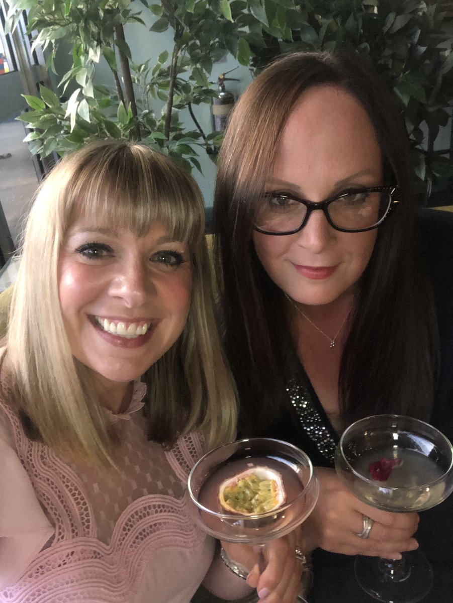 fionajgreen's tweet photo. Actually OUT OUT drinks 🍸 wool wool and Marco making toasties #legend https://t.co/XKAOvSTHzZ