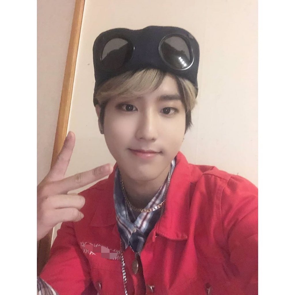 StrayKidsArgFC's tweet photo. 📸[INSTA] 200717 #Han

<Noticias de última hora>
Stray Kids detrás de escena
¿Hay algo que Han de Skz no pueda lograr? ¿Cómo puede lograr todo?
#Losiento #EstoyAburrido #AsiQue #ProbeEsteConcepto #FindingSKZ #TeAmo

[+] https://t.co/N7yZ1HgPXv