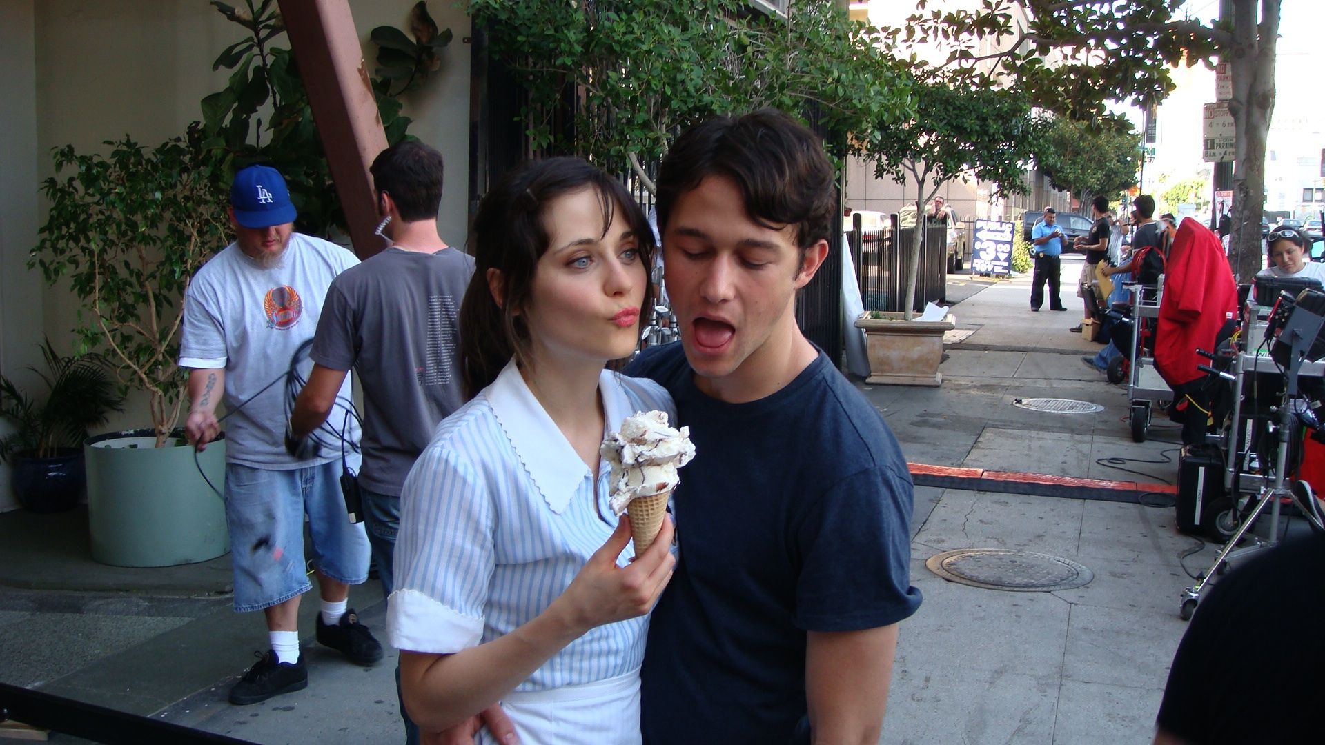 Joseph Gordon-Levitt on Twitter: "11 years to the day since (500) Days of  Summer came out. Was it really that long ago @ZooeyDeschanel? ????… "