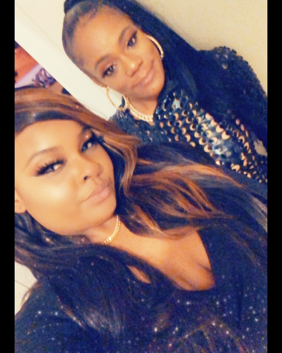 madxdre2's tweet photo. Y'all better watch out for my sisters @vxnASHBEE @NiestarrVixen they sneaking up on y'all with 🔥 music #VixenEnt #AshBee #NieStarr #Compton Mad Dre say it here 1st #ComptonCityMovement #ChosenFewPromotions #ChosenUp https://t.co/3yvbkruOQH