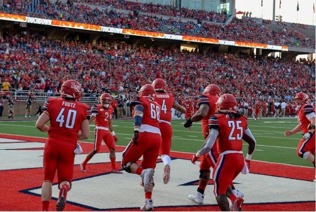 Blessed to receive my first D1 Scholarship. <a href="/LibertyFootball/">Liberty Football</a> <a href="/coreybatoon/">Corey Batoon</a> @CoachCantrellLU <a href="/B_Aigamaua/">Ben Aigamaua</a> @Gaucho_Football <a href="/BradHoiseth/">Brad Hoiseth</a>