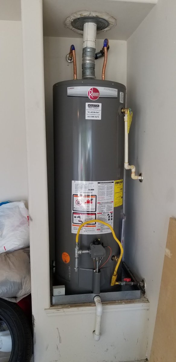 HoustonWaterHeaters on X: 50 Gallon Natural Gas Tall @Rheem @Ruud  Professional Classic PROG50-38N RH60 six year warranty ground Richmond TX  #WaterHeaterInstallation by our #Plumbers Arturo and Daniel! #RheemInstall  #HoustonWaterHeaters https://t.co ...