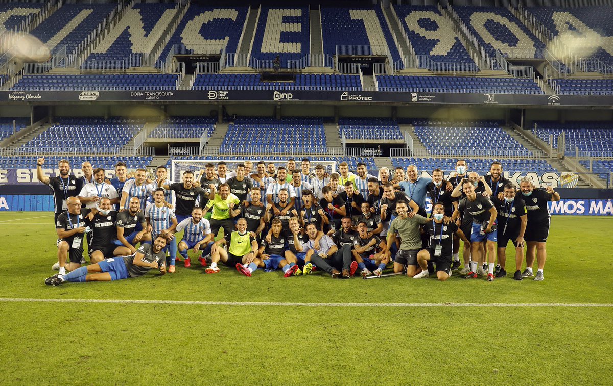 MalagaCF's tweet photo. Buenas noches 😘 https://t.co/T5B83E3POV