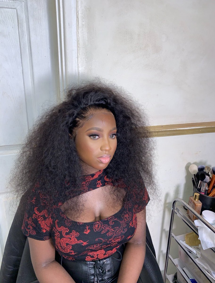 seyram___'s tweet photo. MUA, Hairstylist &amp; colourist... love what I do so much, feel free to follow &amp; share 🥺🤍@slayedbyse https://t.co/W3smvgfrs0 https://t.co/frc1VIGh48