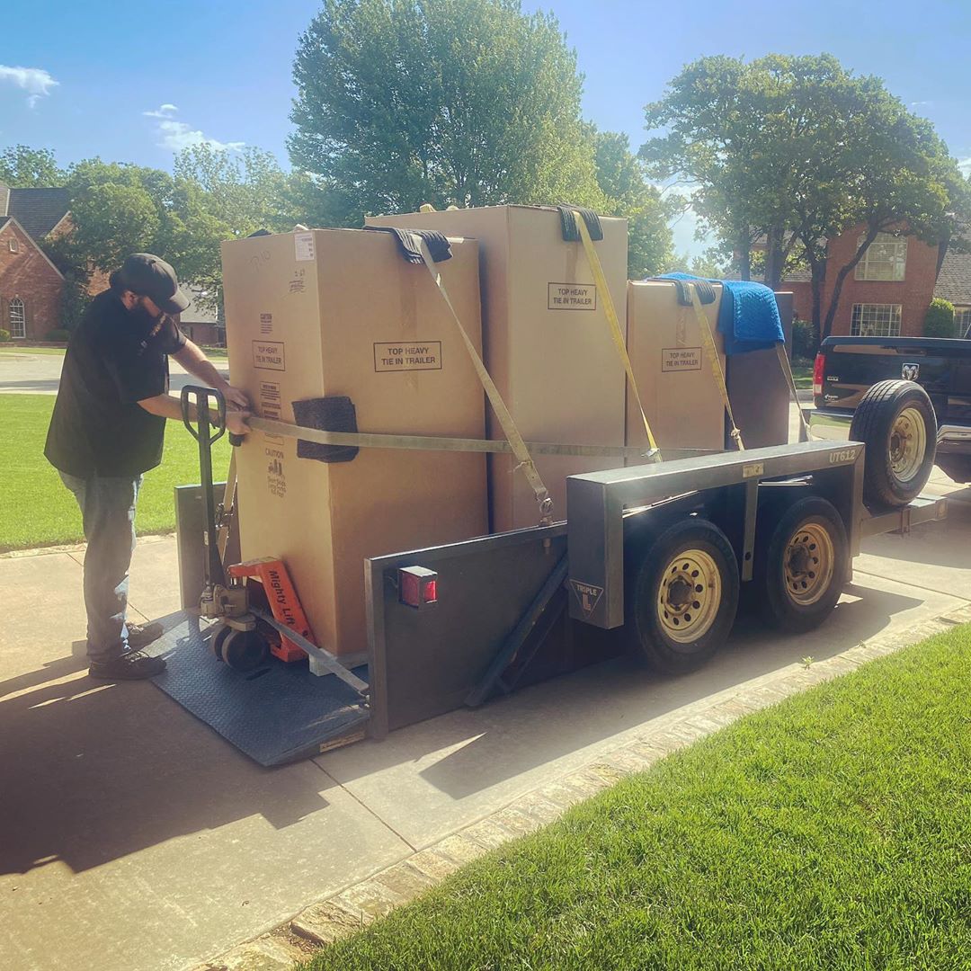 libertysafeinc's tweet photo. But could you imagine four safes delivered to your home one the same day? π #MoreRoomForActivities
Special thanks to our amazing dealers and movers for all the work they do! π
PC: @hhshootingsports
https://t.co/2Y2kI1Tng4 https://t.co/MH1velx2pl