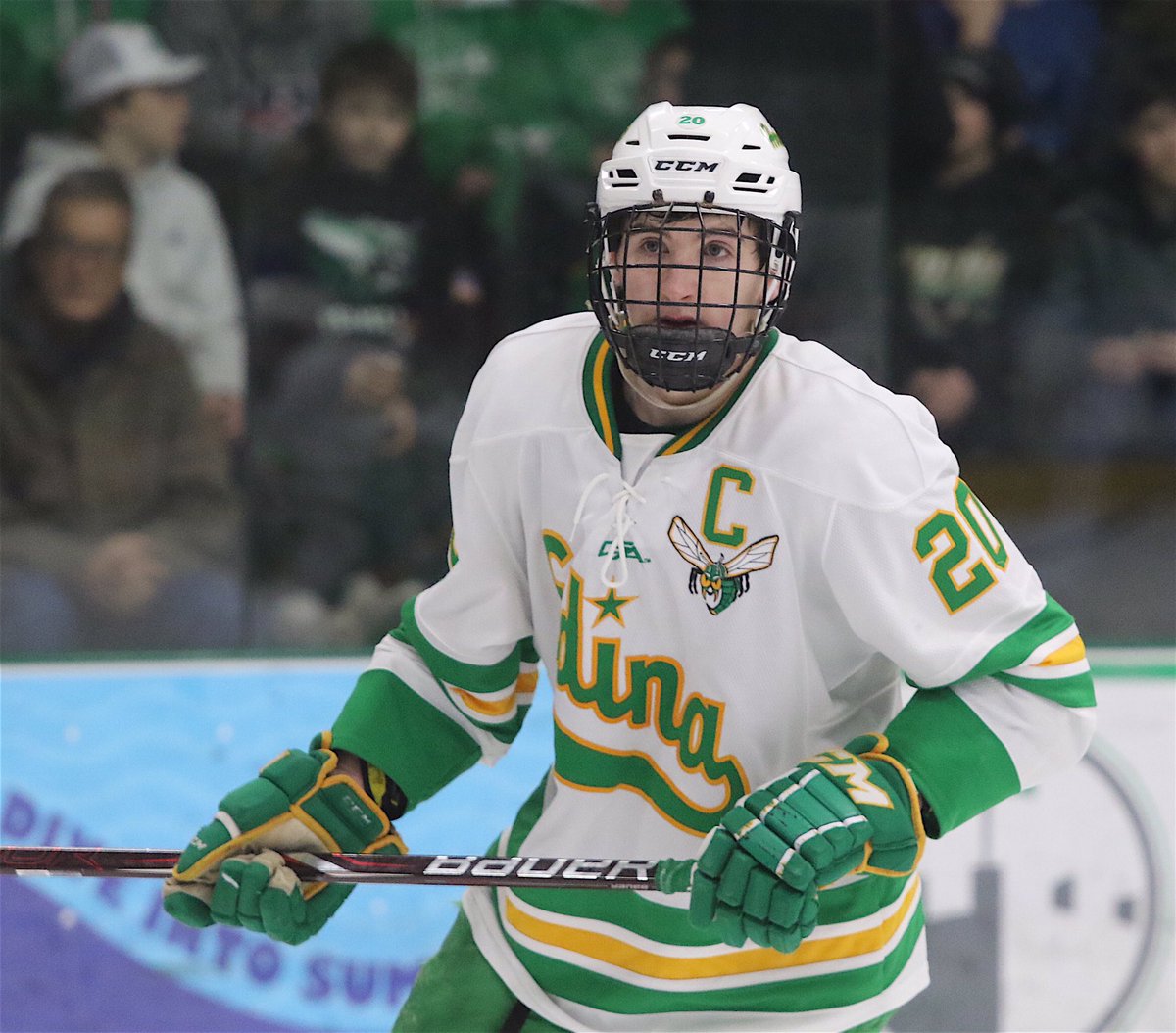 YouthHockeyHub's tweet photo. Happy 20th birthday to Mike Vorlicky (Edina). Mike won two PWAA state titles (2013, 2014) and BHS state title in 2019 for the Hornets.

Played 32 games his freshman year at Wisconsin (5 points). https://t.co/MRYhLgqa3k