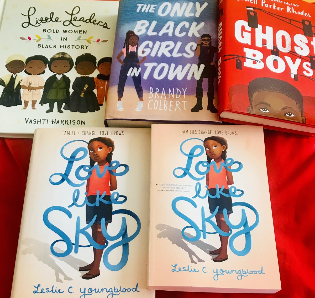 📚#Giveaway📚
🥳my July 🎂&amp; #LoveLikeSky's new publishing 🏡 <a href="/LittleBrownYR/">Little, Brown Young Readers</a>! 
Three #readers will win copies of LLS *PLUS* one of these #LBYR titles.
✅Post the ➕ book you'd like to receive
✅Follow/RT
✅Tag (not mandatory)
Ends July 23, 11:59 p.m. 😷