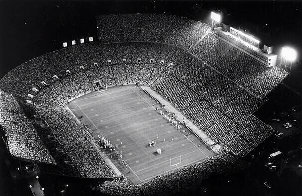 The first ever night game in Neyland back in 1972

Final Score: Vols 28 Penn State 21