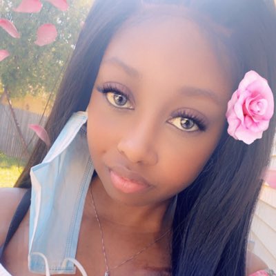 aaliyah585's tweet photo. #NewProfilePic https://t.co/aTaH7WEThP