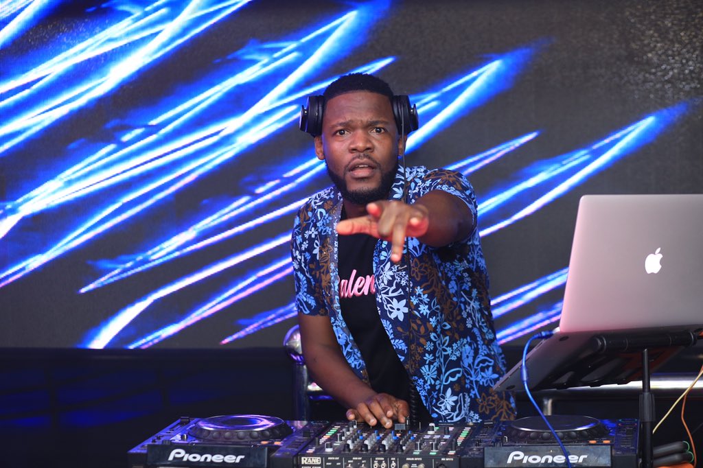 Deejay_Bryan's tweet photo. How did you feel @fem_dj #TheFemEffect music?
#NTVMixShow @ntvuganda https://t.co/3hV2bZur1O