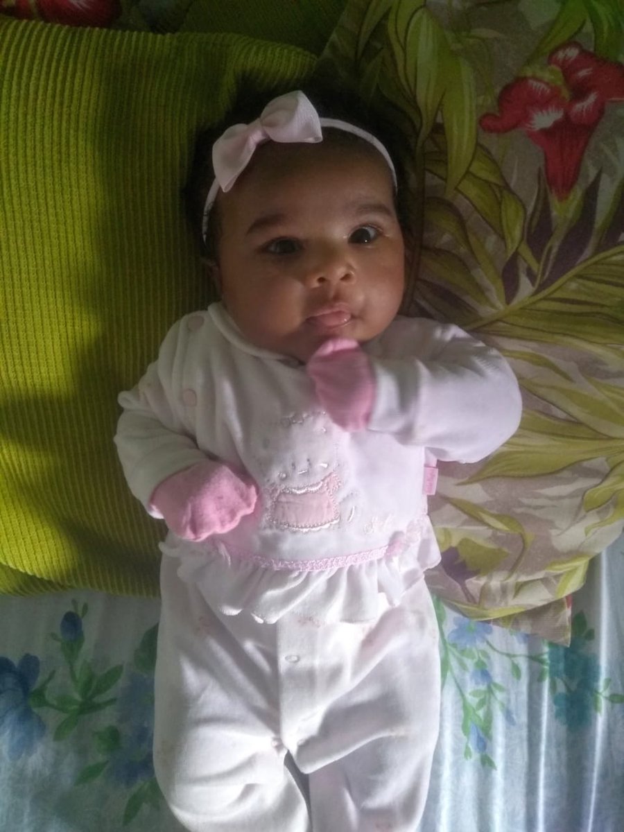 jotadd22's tweet photo. Meu amor todinho e vc minha filha ❤❤❤❤ https://t.co/tMLGePzhoE