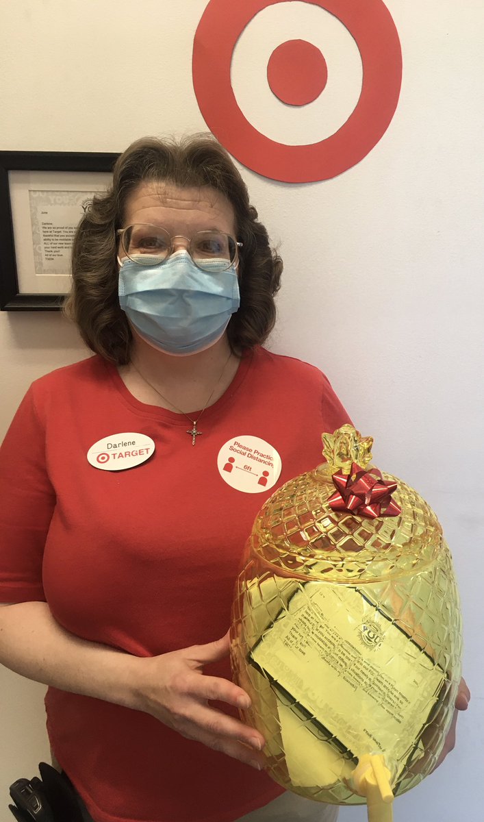 KelleyScheirer's tweet photo. Congrats to our TM of the month!! Darlene is our guest advocate and has trained 5 new TMs this month! She is a rockstar that delivers awesome results with our team! Thanks Darlene! We appreciate you so much! 🎯😎 #T3234 #TargetTalent @DarMV @emilyowens13 https://t.co/B0hQPDmV6L