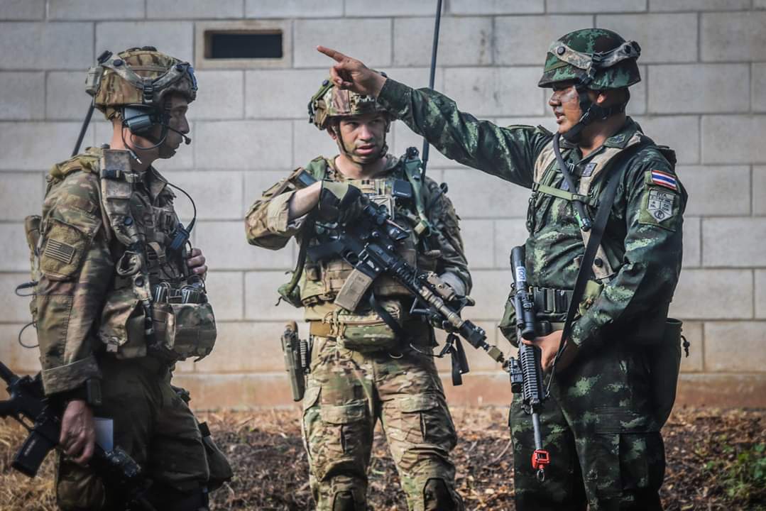 25thID's tweet photo. The @armypr_news have been phenomenal partners as they train, grow, and become more lethal with us during #LF20.

#TropicLightning #AmericasPacificDivision #StrikeHard #LightningForge20

@25thIDCG @INDOPACOM @USArmy
@USARPAC https://t.co/NgG4iOb7eL