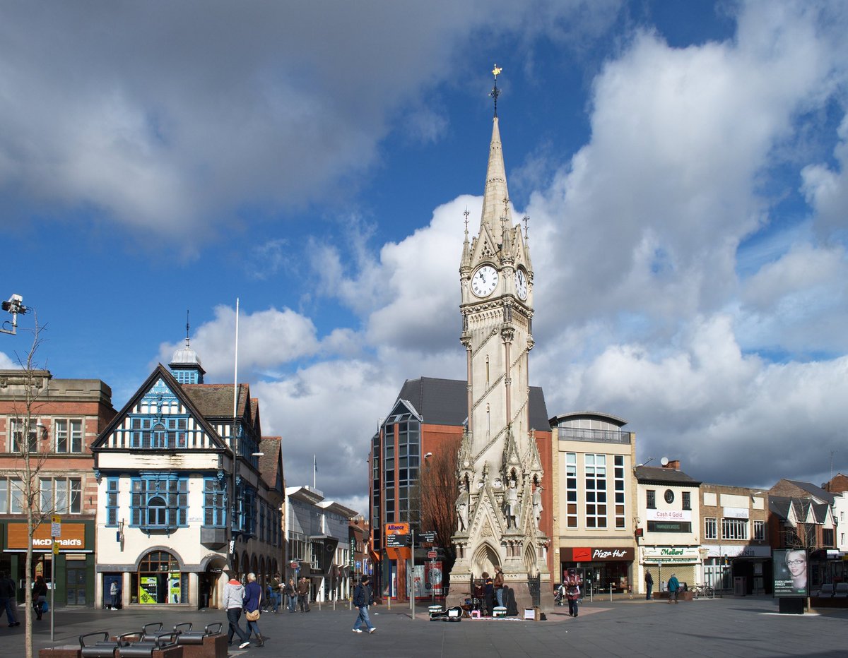 jiujitsuze's tweet photo. Missing my hometown and celebrating it from afar. Such great memories of this beautiful city and a musical youth well spent. #WeAreLeicester #togetherinhope #PrincessCharlotte #Alcatraz #SilverArcade #Rockaboom #cheapsidedonuts #StudentUnion #NewWalk https://t.co/84sJFKGp3i