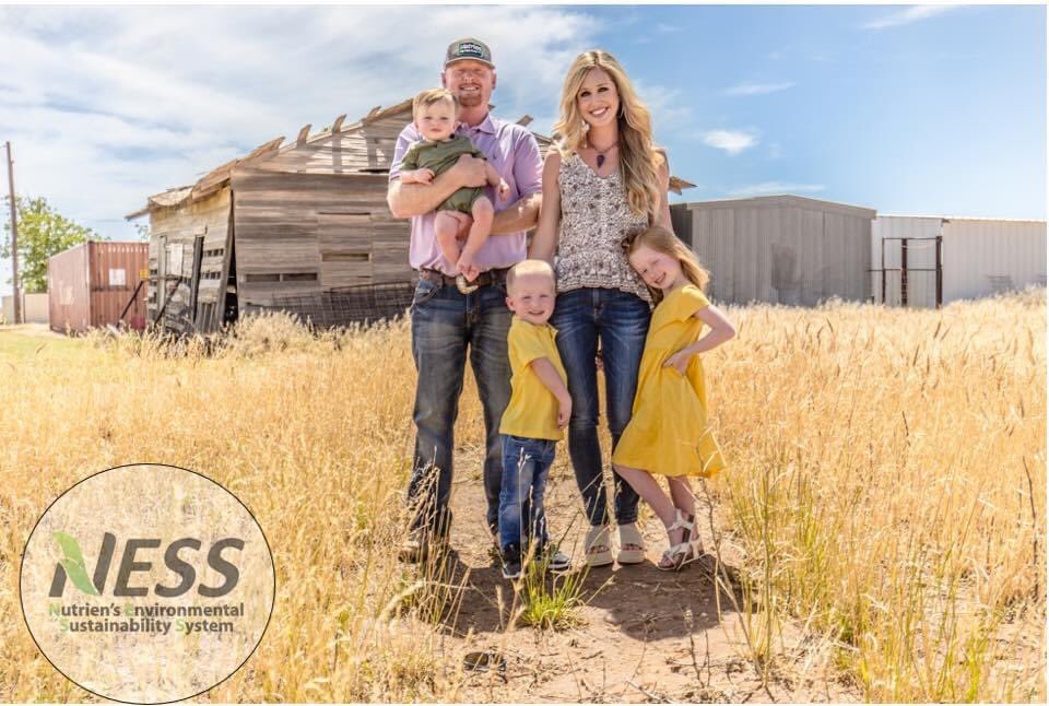 chrisagcarter's tweet photo. Wes Bloxom is a Nutrien Ag Solutions South plains Crop Consultant. “We don’t spend a lot of money upfront before we even know if we have a crop. Through tissue and soil samples we give the plant exactly what it needs when it needs it”.
#peopleofness #powerofness https://t.co/EgO1ypclJ8