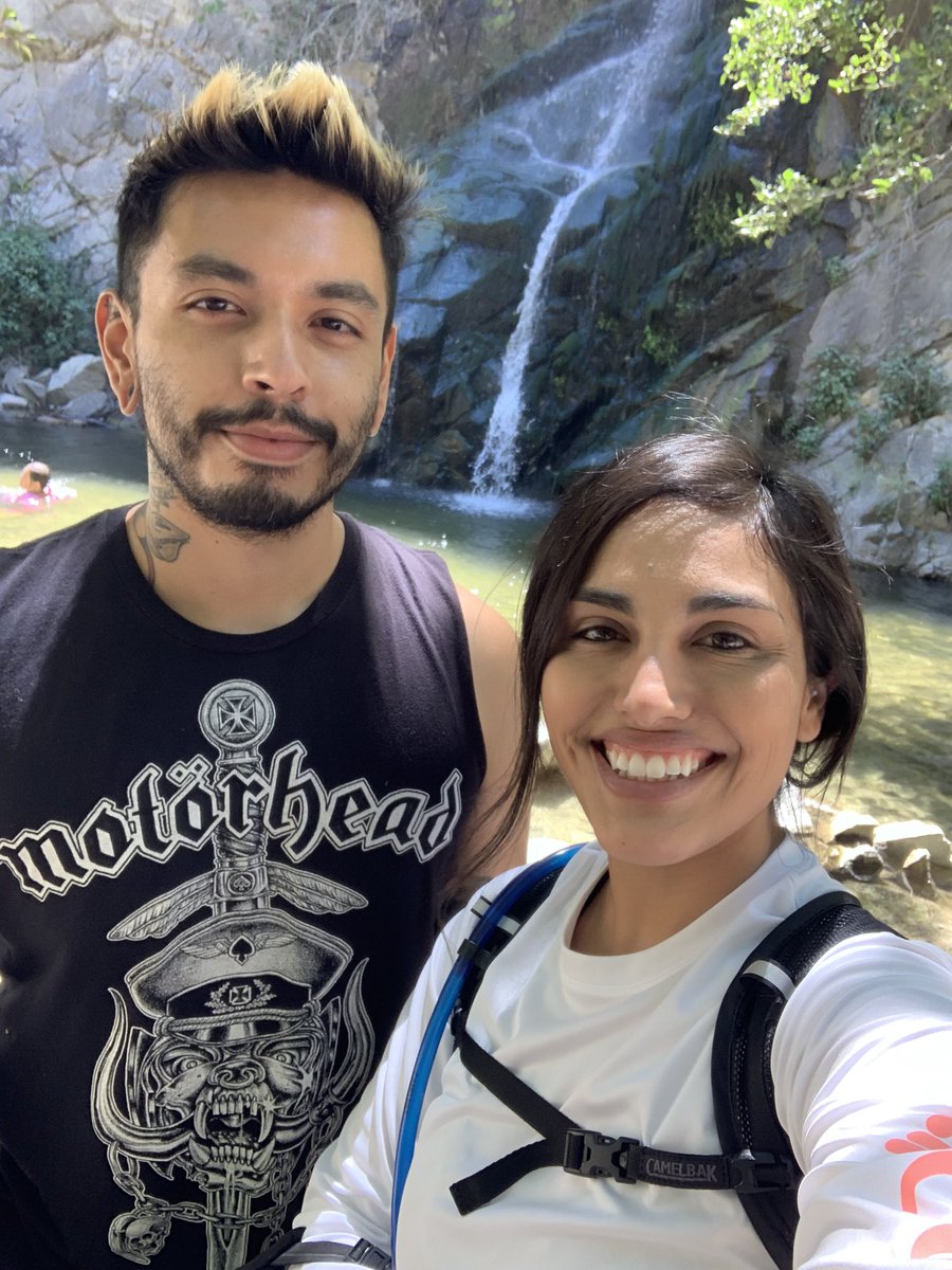 Josh_Skum's tweet photo. What an amazing hike today. https://t.co/KC28CYrcaS