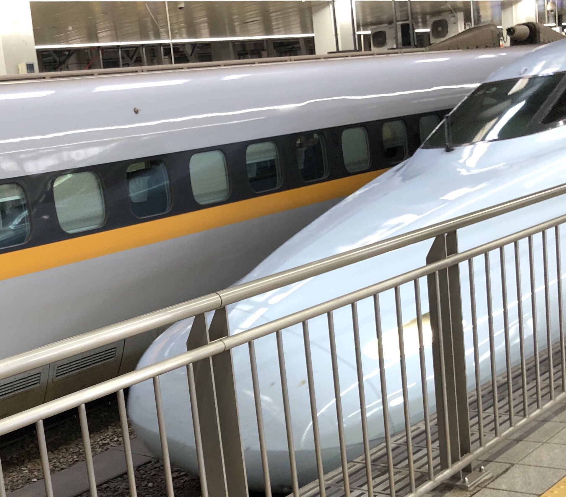 ひびき 博多駅で九州新幹線に乗り換え さくら541号鹿児島中央行きに乗り 熊本駅まで こちらも自由席も指定席も余裕で座れます Jr九州 みんなの九州きっぷ 豊肥本線 豊肥本線レールウォーク T Co U45ftzczdw Twitter