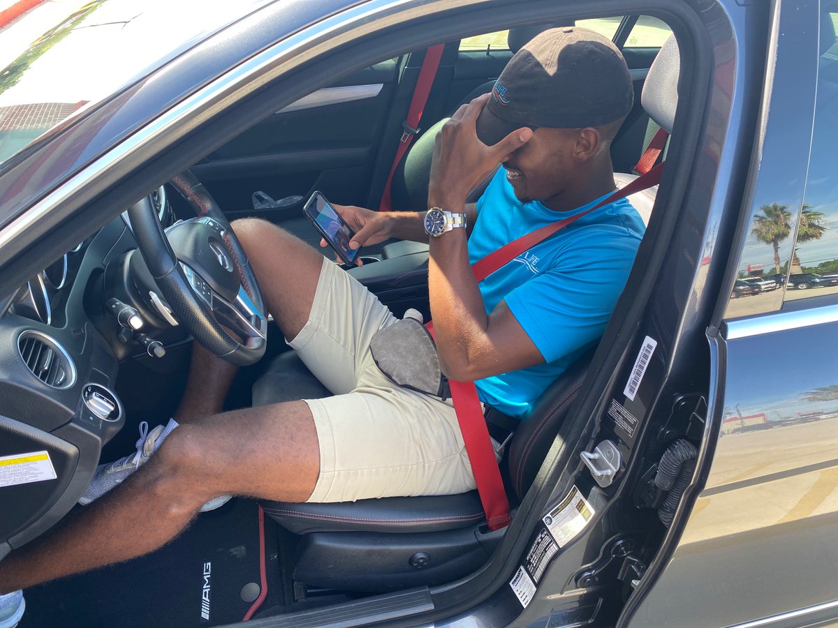 KyleTownsend_'s tweet photo. I’m back, bossed up &amp; Benz’d up! 👏🏽 https://t.co/LjMFFHDJYK