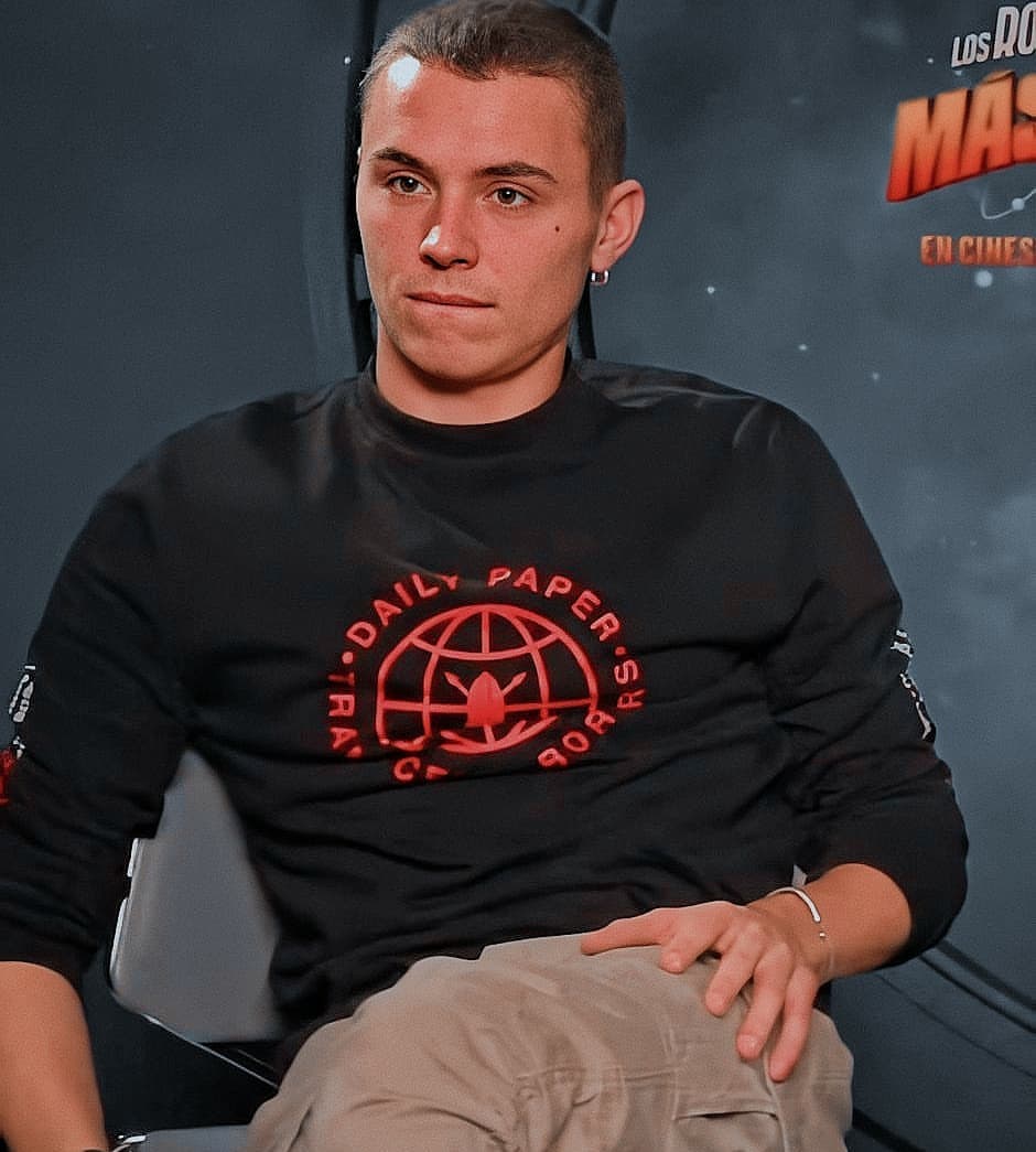 acervopiper's tweet image. 🌙☀️🖤