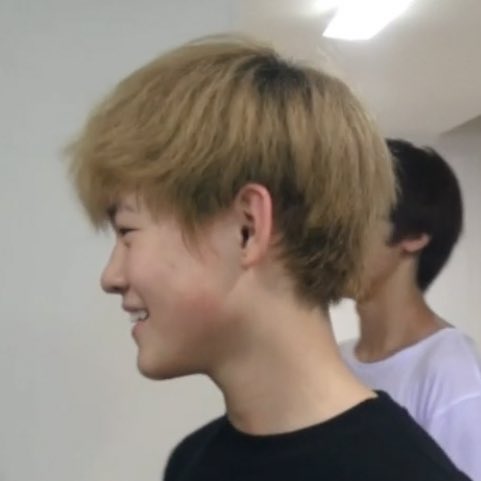 JCSL_251122's tweet photo. 겁나게 거시기한 복숭아
손가락으로 복숭아 누르지 마세요
초인종이 아닙니다 https://t.co/9Ev7XAwHRZ