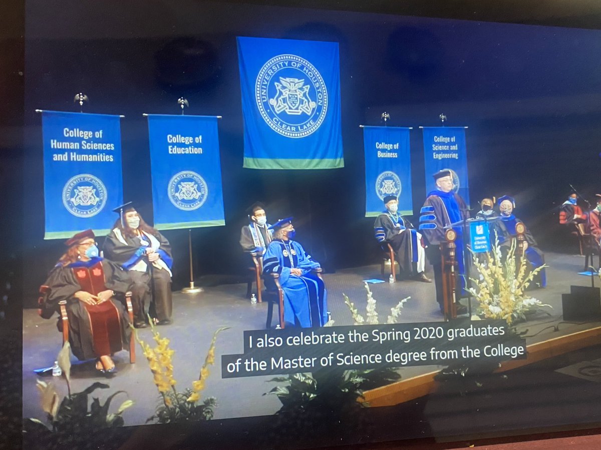 UHCLdos's tweet image. Enjoying our first ever virtual commencement!! Congratulations to all of our graduates! #UHCLGrad 💙💚