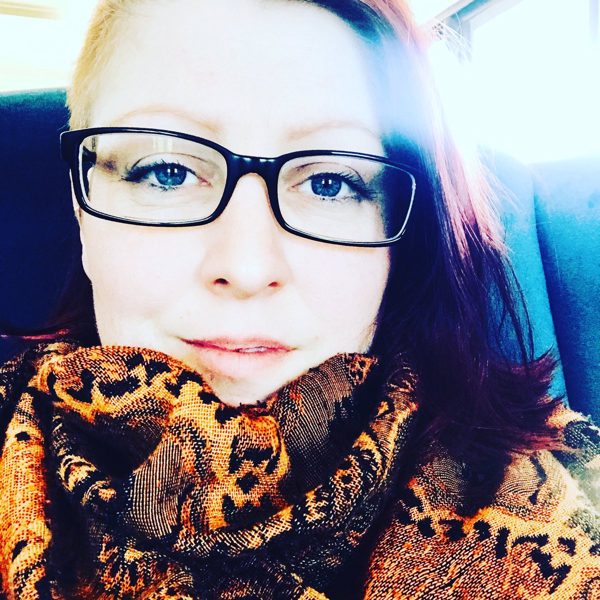 Lehiatus's tweet photo. Last July I was told I had cervical #cancer. This year, I’m here to tell the story, in part due to the support of @CancerCouncilOz - Now I’m over half way through #DryJuly ❤️. Help me reach my target!! 🙏🏼🙏🏼 🙏🏼.   https://t.co/gKqtIGdqrQ https://t.co/8HS3wKc0yQ