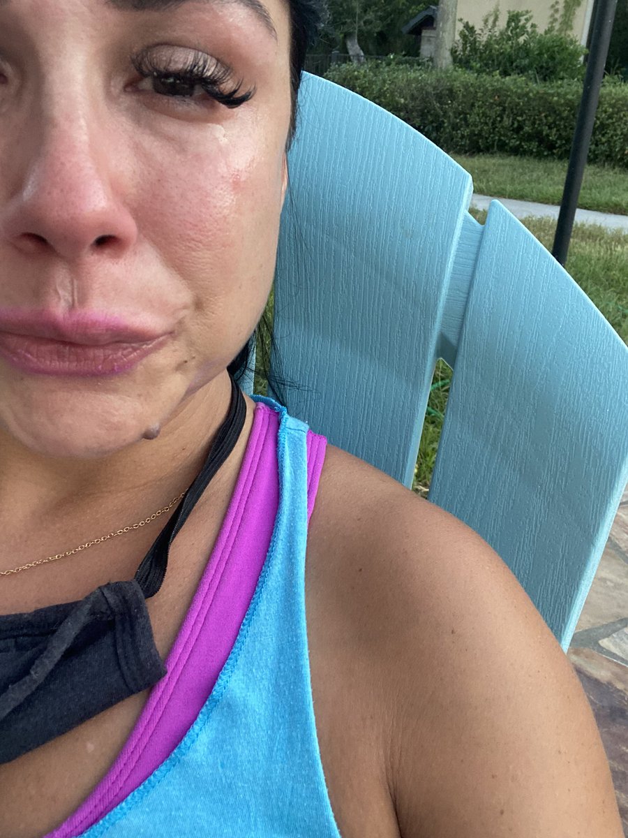 RachelBaribeau's tweet photo. So much good happening but I wouldn’t be me if I didn’t share this, too. I miss my momma so much. She would be so happy in this moment for me&she would love this view.😭💜I miss all my people up there,so much it hurts.But I know I’ll see them again one day. #radicalvulnerability https://t.co/IE01Q5J4CH
