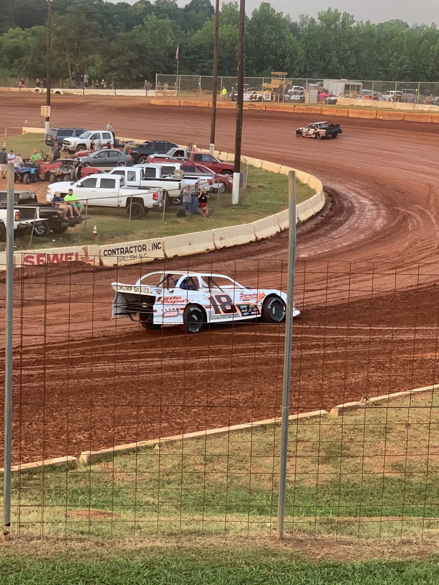 BKPART's tweet photo. at @Cherokee_DirtSC with @DevonMorgan12 watching some #crusa racing. Be back tmrw with our 602 @LonghornChassis for the #thunderseries https://t.co/CoMeAdVyAk