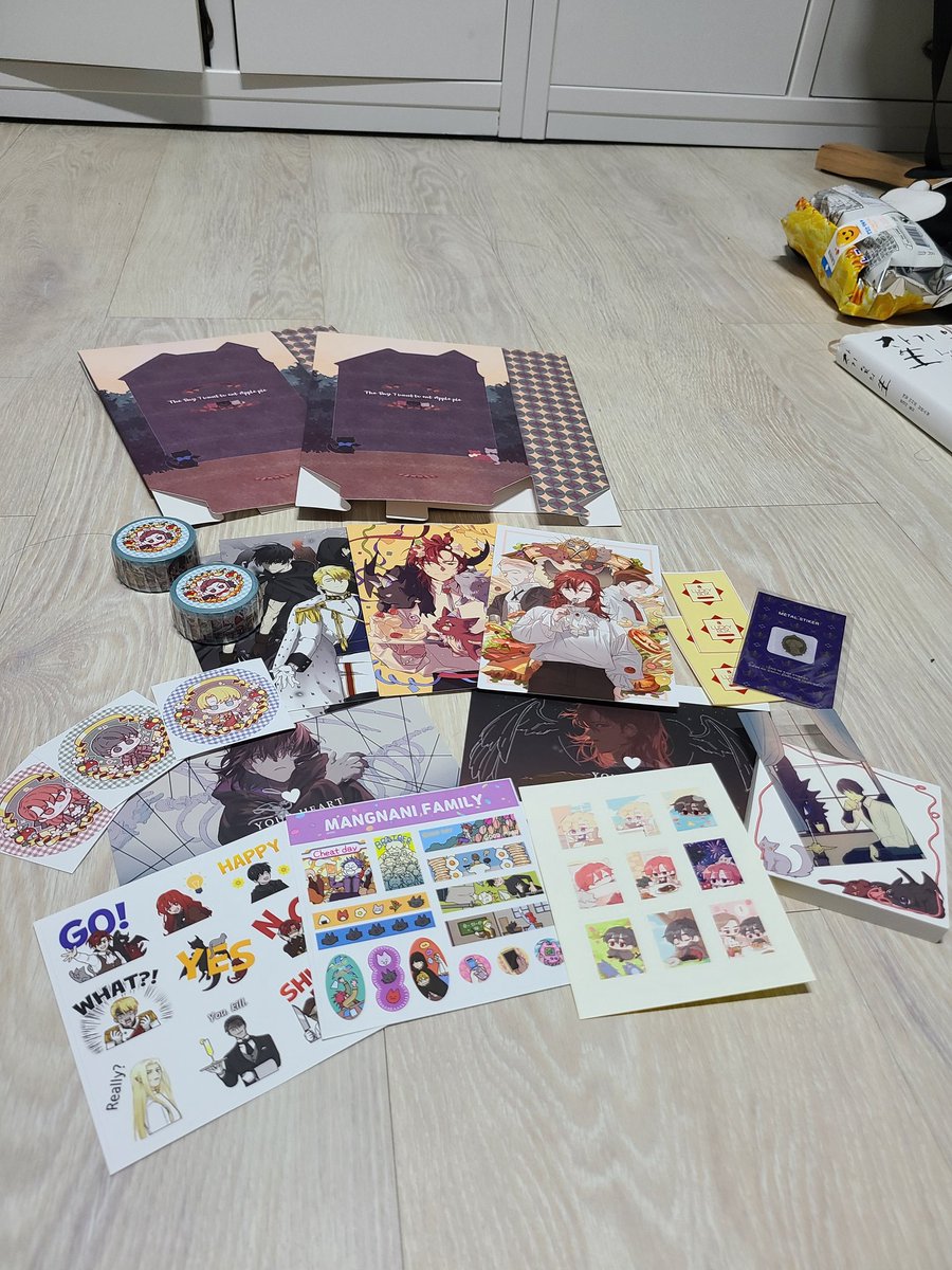 백망되 굿즈 교환/양도 구해요ㅜㅜㅜ!!!! 
구세즈.... 굿즈 가지고 싶어요.... 교환 아니면 판매도 되니까 저한테 구세즈를...주세요...
럭박을 샀는데 구세즈가 별로 없어서ㅠㅠ... 동그라미 친거 구하고 있습니다...구세즈 도무송두요....(ㅜㅜ)