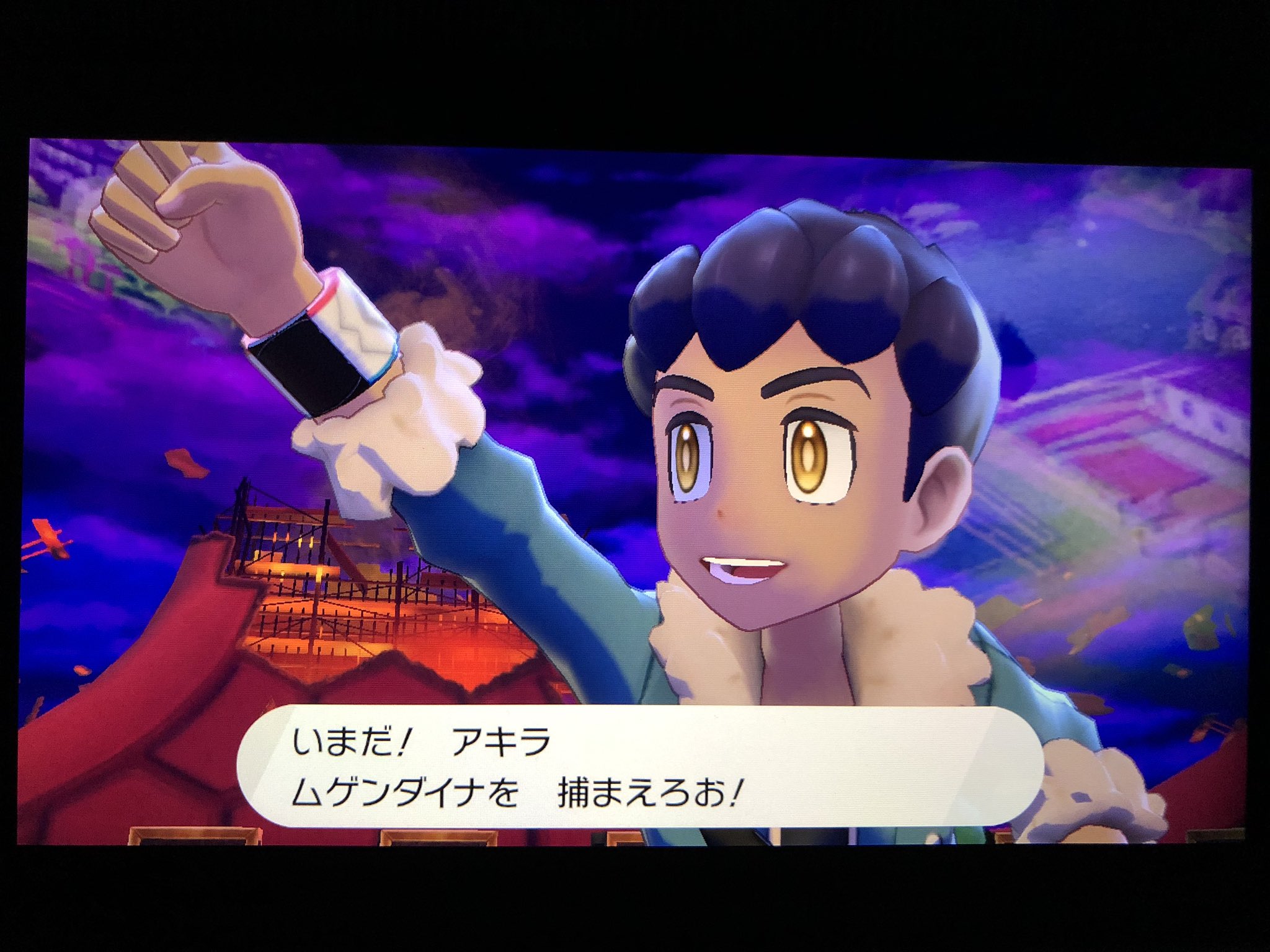 フカヒロ Pixivリクエスト４作目納品 アキラのガラル冒険記 ポケモンの捕獲だけは さすがの英雄達にも不可能だ 伝説のポケモンをも管理下に置く制御装置 モンスターボール は 人間でないと扱えない ホップに促され アキラはハイパーボールをダイ