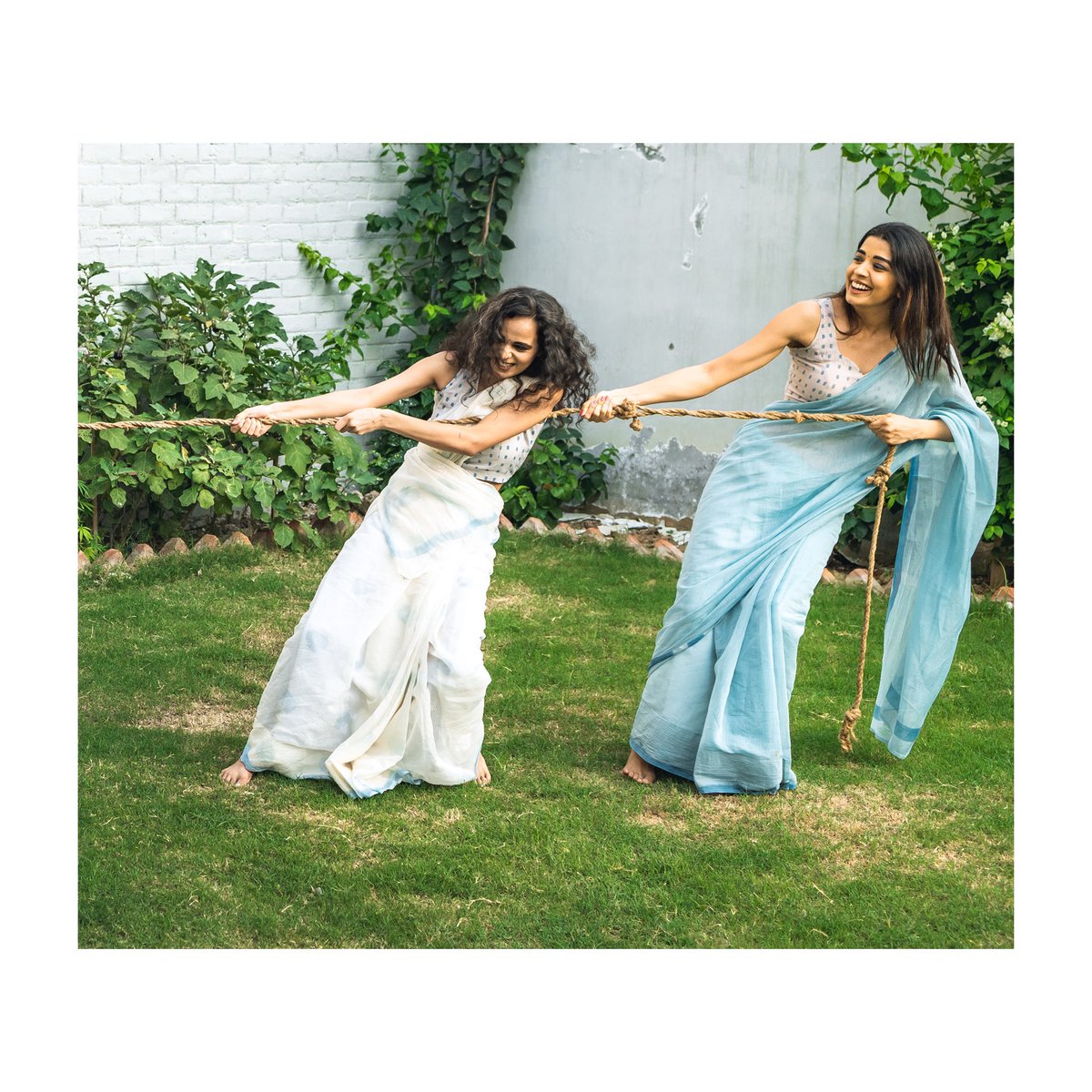 Thevasa_living's tweet photo. Why should boys have all the fun?
#SareeTwitter #saree #sareeswag #sareelovers #thevasa #thevasasareestory #sareegirl #sareescollection https://t.co/6iHphhT2m8
