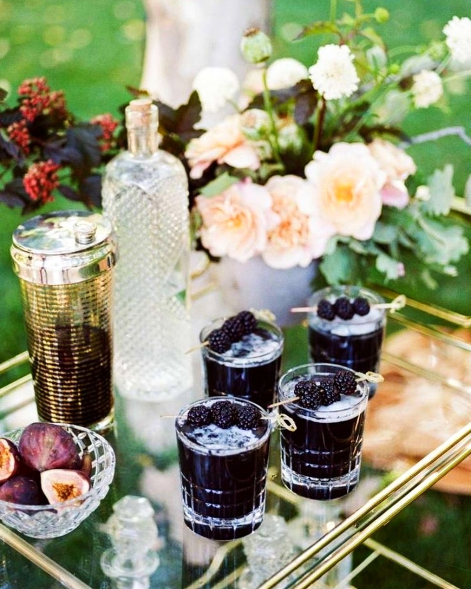 BotolPuran's tweet photo. Blackberry Fig Vodka Cocktail

#Blackberry #drink #drinks #cocktail #cocktails #bar #bartender #mixology #love #party #cocktailpic #BotolPuran #PanchPhoronKolkata #foodlover #cheers #sip #happyhour #cocktailparty #beverage #thirsty #letsdrink #rum #whisky #gin #vodka #whiskey https://t.co/fvhA5zqxF4